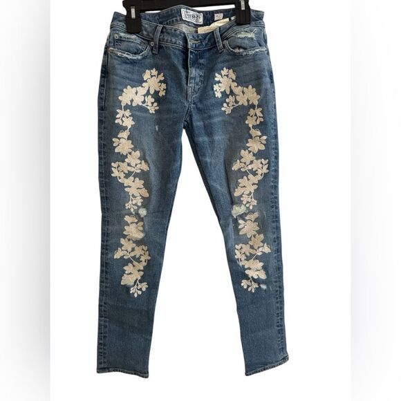 Lucky Brand Floral Embroidered Blue Jeans - Picture 1 of 9